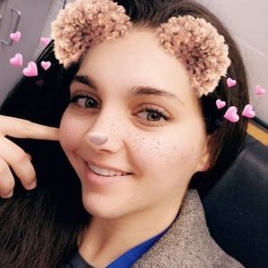 Meet your Posher, Rebecca